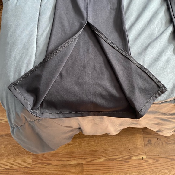 Slit bottom athletic leggings - Picture 5 of 7